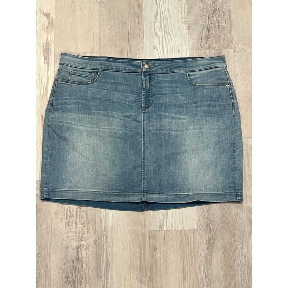 NYDJ Light Wash Denim Mini Skirt